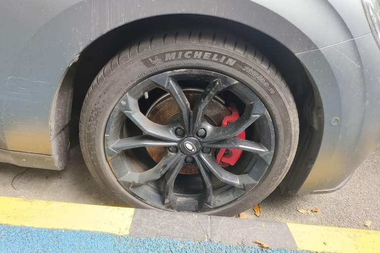 Used ORA Lightning Cat 2024 Dark Night Edition 555km Prestige Version
