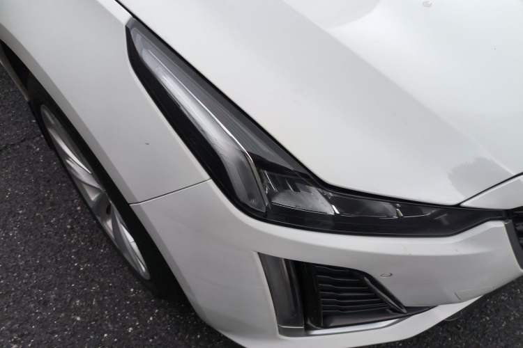 Used Cadillac CT5 2022 28T Luxury Edition Right Front Headlight