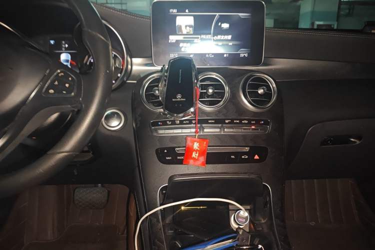 Used Mercedes-Benz GLC Coupe 2017 GLC 300 4MATIC Coupe SUV Audio And AC Panel