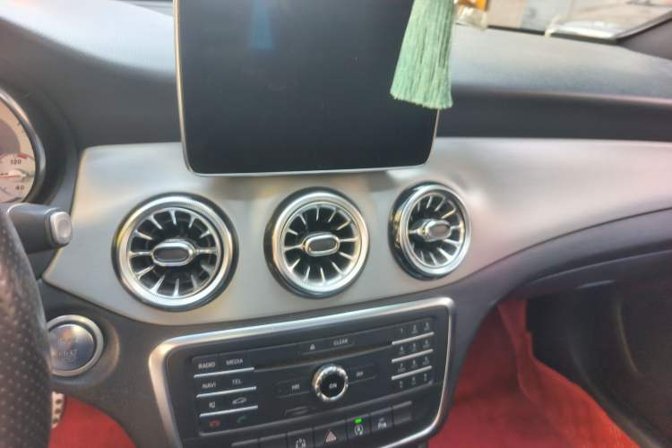 Used Mercedes-Benz CLA 2015 CLA 220 4MATIC
