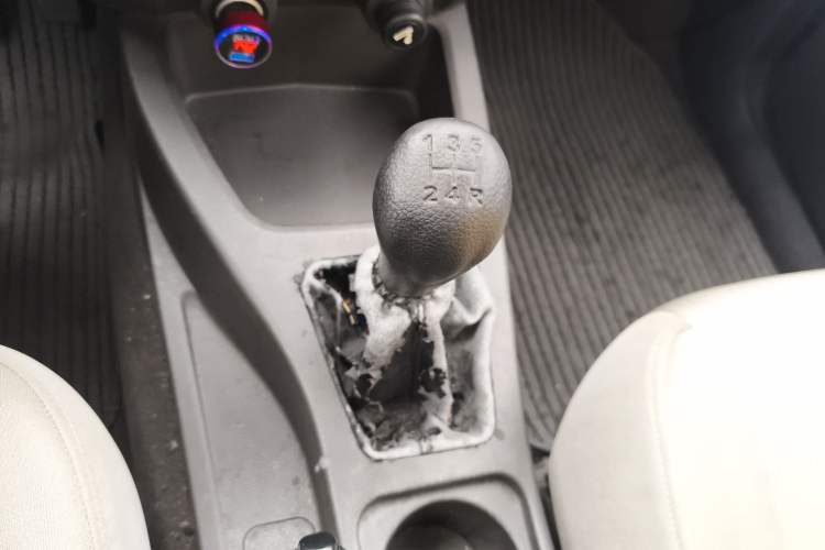 Used Wuling Rongguang V 2016 1.5L Standard Version Gear Lever