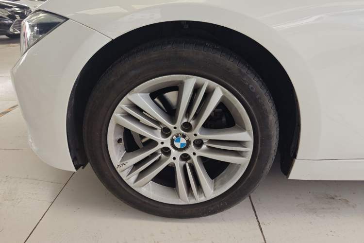 Used BMW 3 Series 2016 320Li Ambition Model
