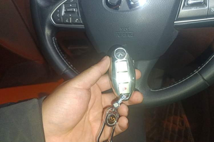 Used Infiniti QX50 2015 2.5L Luxury Edition