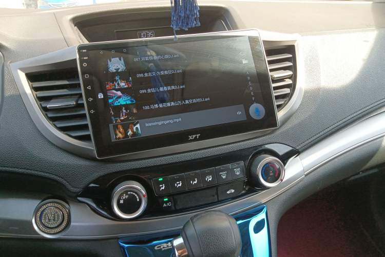 Used Honda CR-V 2015 2.0L two-wheel drive urban version