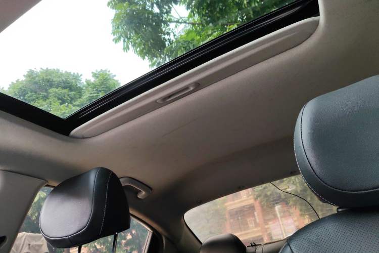 Used Kia K2 2017 Sedan 1.4L Automatic Transmission 15th Anniversary Special Edition GLS