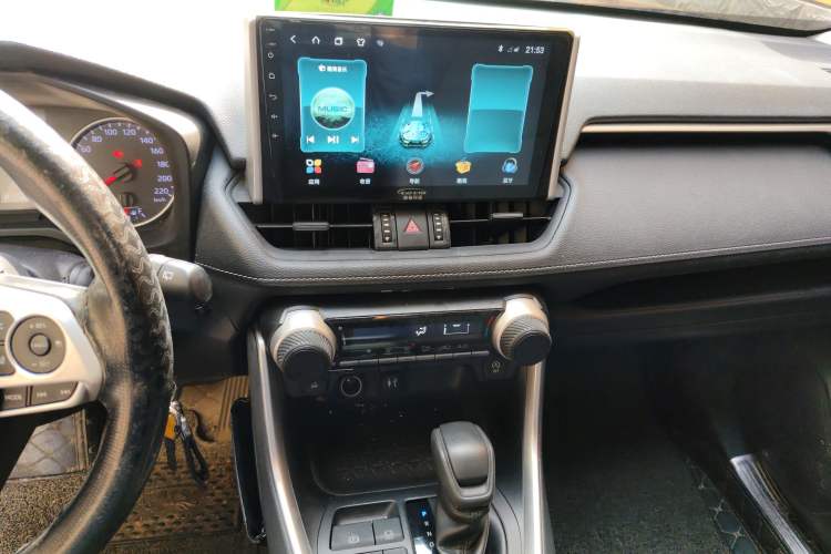 Used Toyota RAV4 2020 2.0L CVT Two-Wheel Drive Urban Edition
