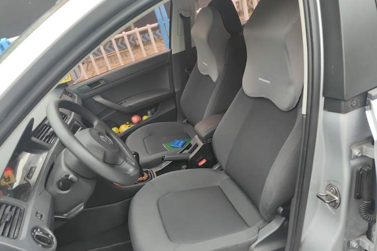 Used Volkswagen Santana 2013 1.6L Manual Fashion Edition Left Front Seat