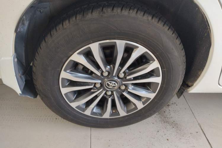 Used Toyota Corolla 2017 Revised Version 1.2T S-CVT GL