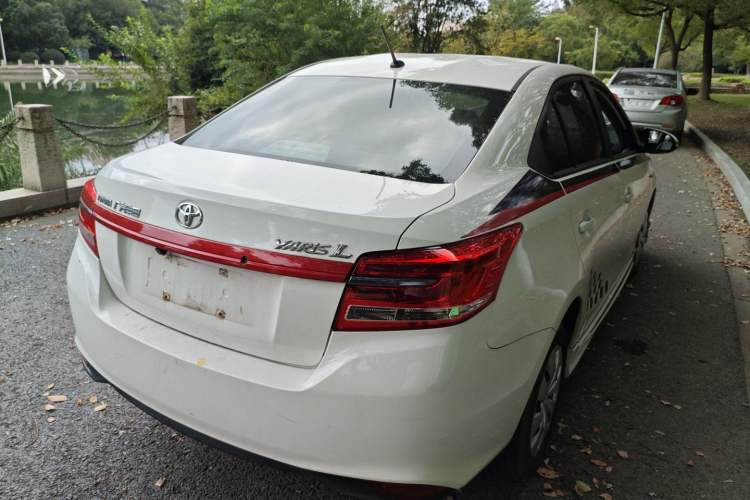 Used Toyota YARiS L Zhi Xiang 2018 1.5E CVT Champion Limited Edition Rear Right 45 Deg