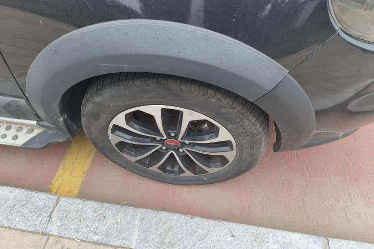 Used FORTHING Joyear X5 2013 1.6L Manual Luxury Model China IV Standard Right Front Wheel Hub