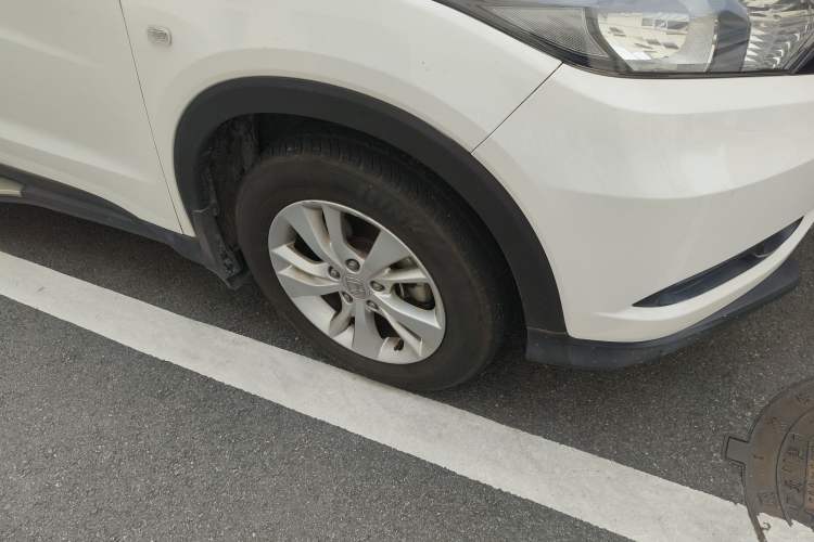 Used Honda Vezel 2015 1.8L CVT 2WD Elite Model
