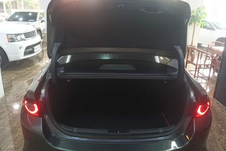 Used Mazda 3 Axela 2021 2.0L Automatic Zhiya Edition