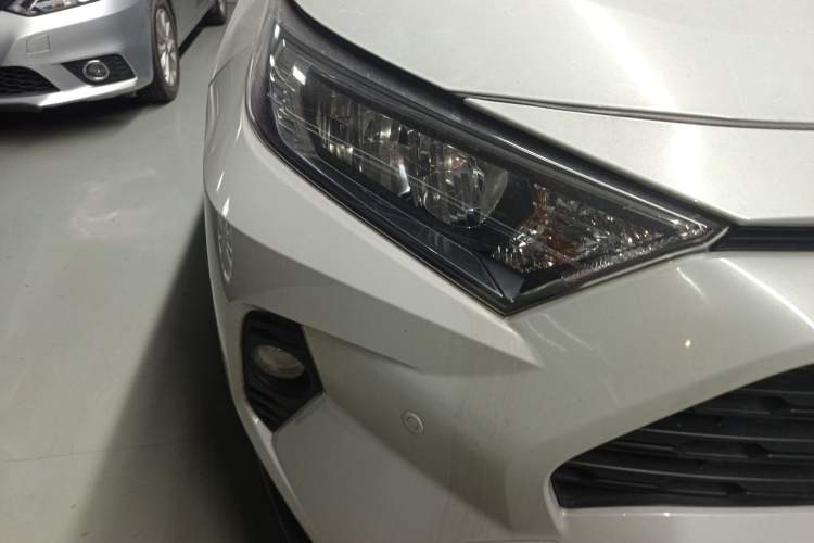 Used Toyota RAV4 2020 2.0L CVT Two-Wheel Drive Fashion Edition
