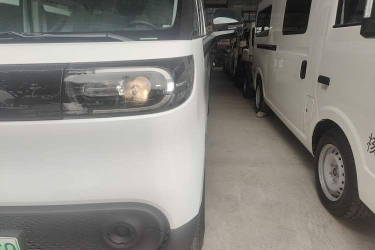 Used SAIC MAXUS Dana V1 2025 Low-Roof Multi-Function Version 42 kWh Left Front Headlight