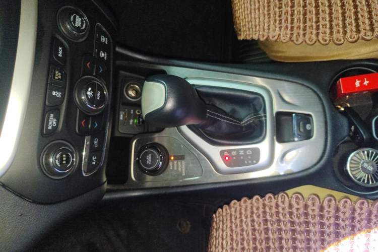 Used Jeep Cherokee 2016 2.4L Superior Edition