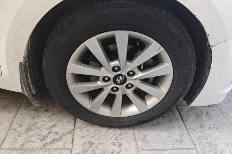 Used Hyundai Mistra 2014 1.8L Automatic Smart GLS
