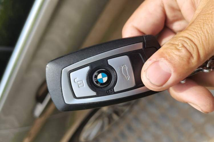 Used BMW 3 Series 2018 320Li Leading Luxury Package Vehicle Key