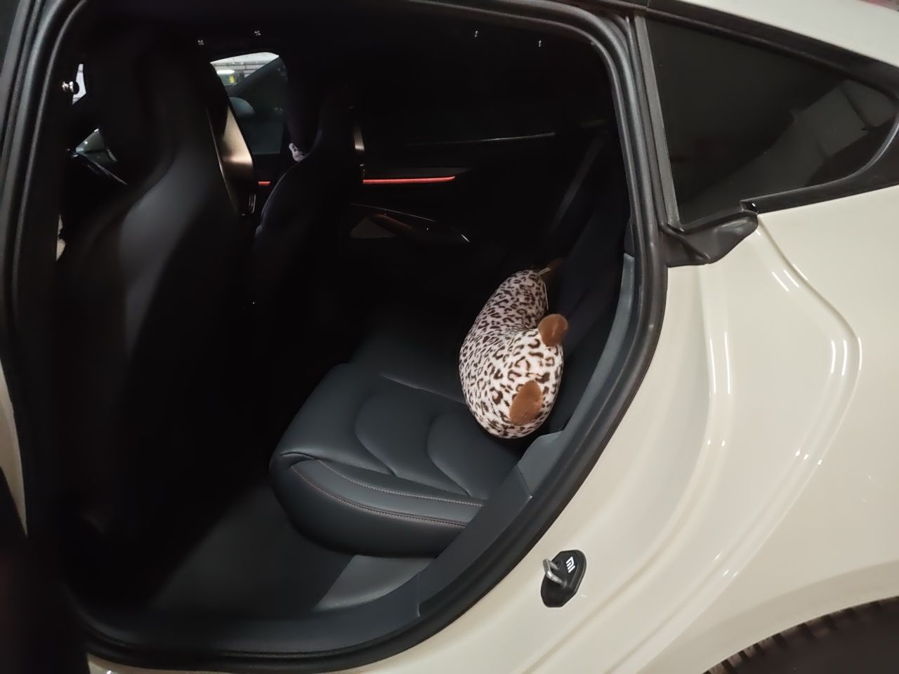 Xiaomi Auto SU7 2024 Four-Wheel Drive Ultra-Long Range Advanced Intelligent Driving Max Edition — снимка 20