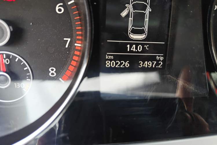 Used Volkswagen Magotan 2016 1.8TSI Smart Enjoyment Leading Model Odometer Close Up