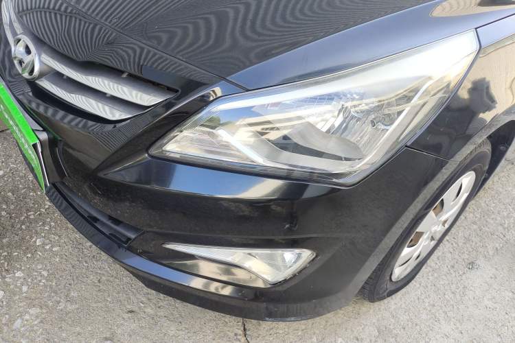 Used Hyundai Verna (older generation) 2014 1.4L Manual Smart GLS Trim
