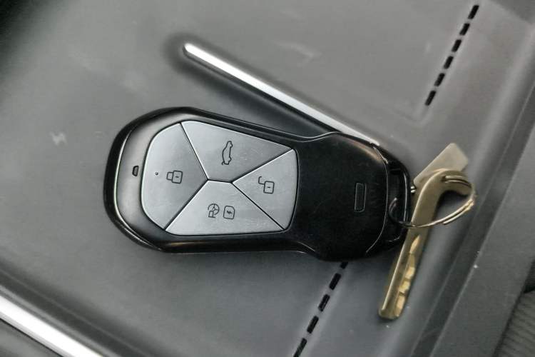 Used XPeng G6 2025 625 Long-Range Max Flagship Edition