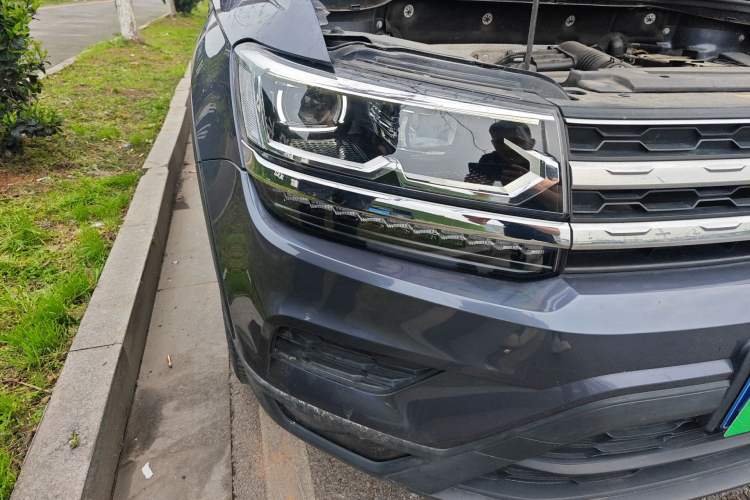 Used Volkswagen Tharu 2020 280TSI Two-Wheel Drive Luxury Edition China VI Standard Right Front Headlight