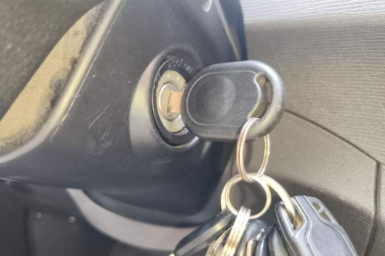 Used Wuling Hongguang 2014 1.5L S Standard Version
