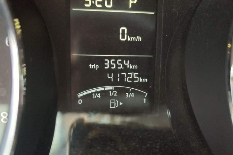 Used Volkswagen Sagitar 2017 1.6L Automatic Comfort Model Odometer Close Up