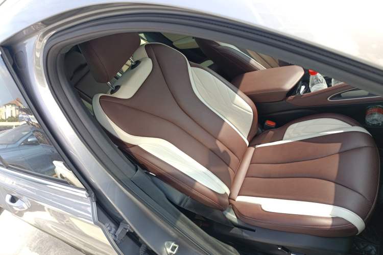 Used Geely Auto Monjaro L 2021 2.0TD DCT EVO Two-Wheel Drive Prestige Version
