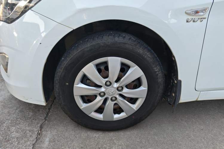 Used Hyundai Verna (older generation) 2014 1.4L Manual Smart GLS Trim