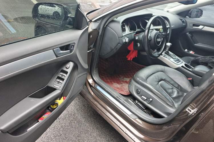 Used Audi A5 2014 Sportback 45 TFSI Driver Seat