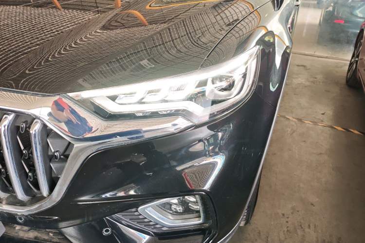 Used Hongqi HS5 2022 Revised Version 2.0T Smart Connect Flagship Edition
