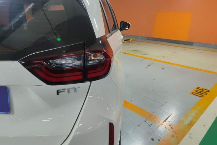 Used Honda Fit 2021 1.5L CVT Trend Edition
