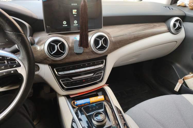 Used BAIC Beijing EU5 2018 R500 Smart Wind Edition Audio And AC Panel