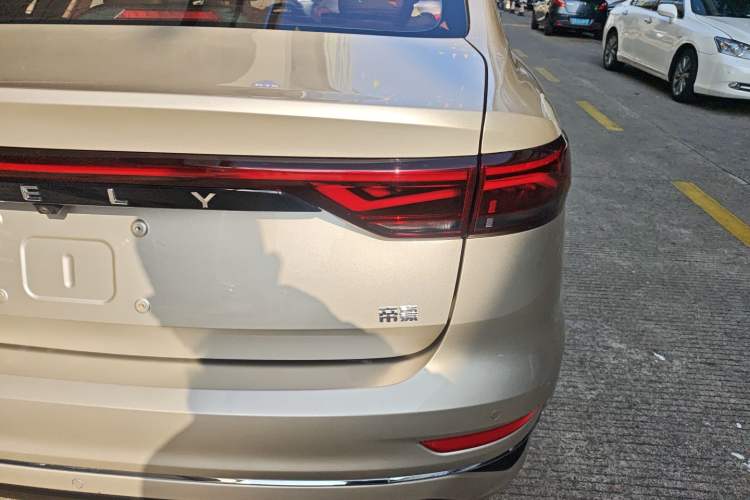 Used Geely Auto Emgrand 2022 4th Generation 1.5L CVT Luxury Model