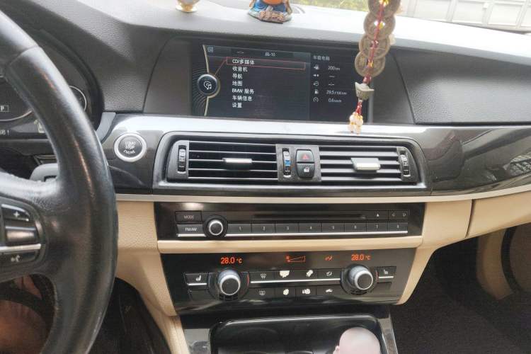 Used BMW 5 Series 2012 523Li Leading Model Audio And AC Panel