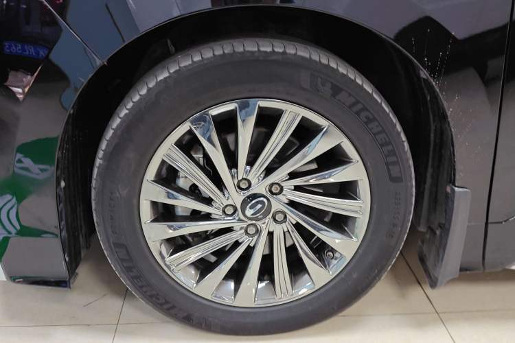 Used GAC Trumpchi M8 2021 Master Series 390T Ultimate Edition Left Front Wheel Hub