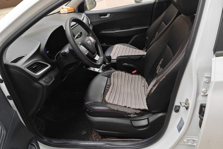 Used Hyundai Verna (new generation) 2016 1.4L Manual Cool Edition GLS Left Front Seat