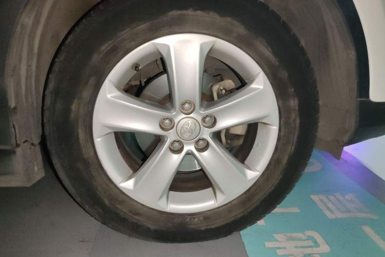 Used Toyota RAV4 2013 2.5L Automatic 4x4 Elite Edition Exterior 4