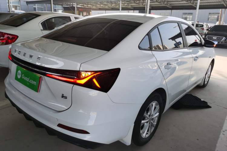 Used Roewe i5 2023 1.5L Manual Comfort Edition
