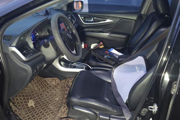 Used Honda Crider 2013 1.8L automatic luxury edition
