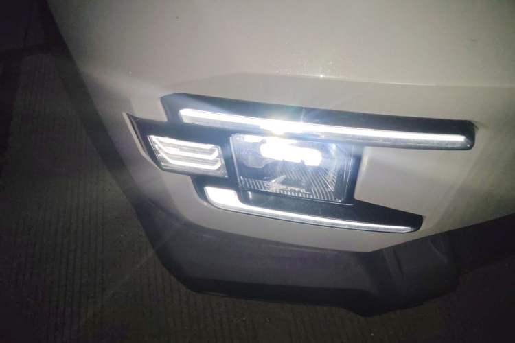 Used Deepal G318 2024 Four-Wheel-Drive Air Suspension Model