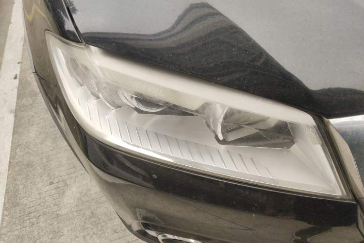 Used Haval H6 2018 Red-Label Sport Edition 1.5T Automatic Two-Wheel Drive Elite Model Right Front Headlight