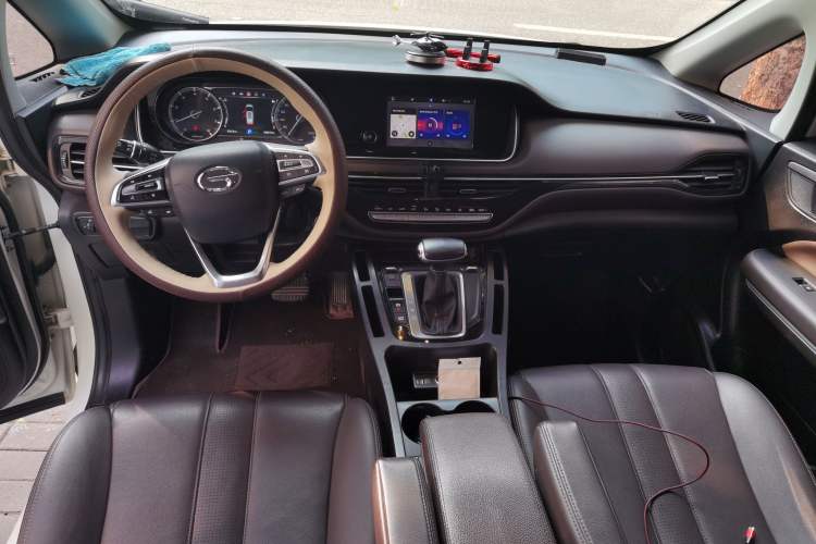 Used GAC Trumpchi M6 2019 270T Automatic Luxury Edition (7-seater) China V Standard Center Console