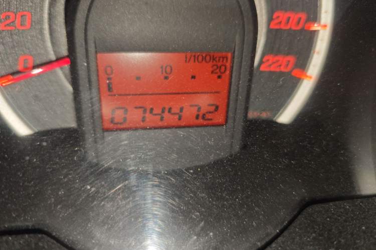 Used Honda Fit 2011 1.5L Automatic Luxury Edition Odometer Close Up