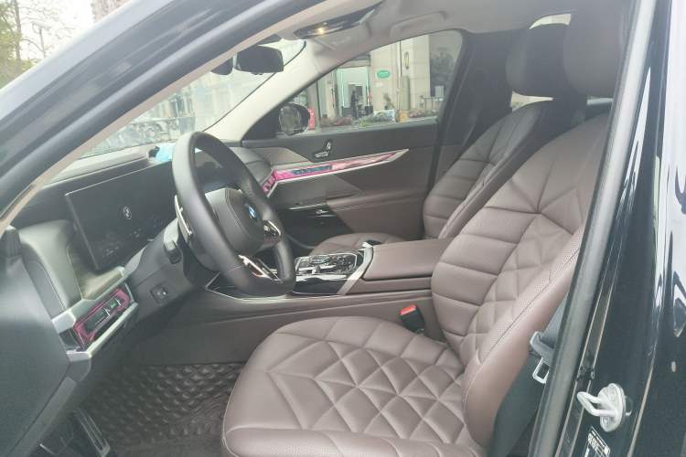 Used BMW 7 Series 2023 735Li M Sport Package
