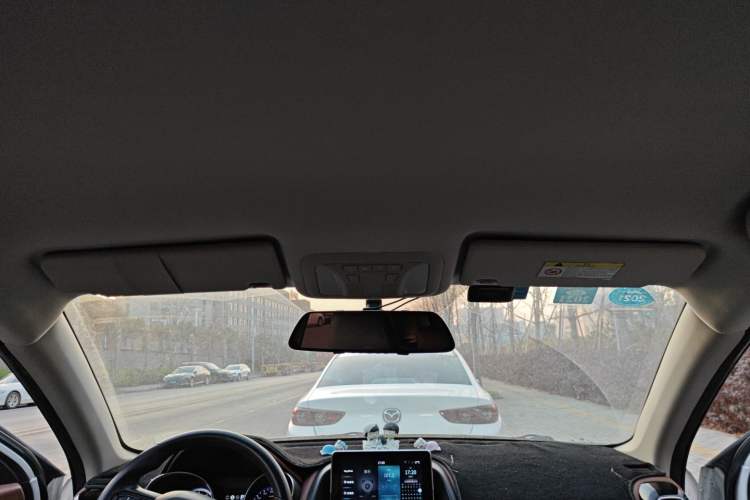 Used Dongfeng Aeolus AX4 2017 1.6L DCT Trendy Style
