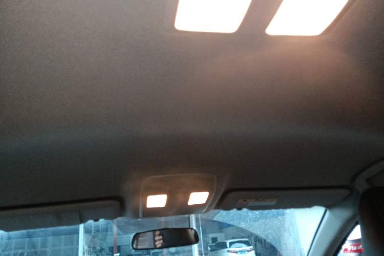 Used Mazda 3 Axela 2017 Sedan 1.5L Automatic Comfort Model Emission Standard China V Headliner