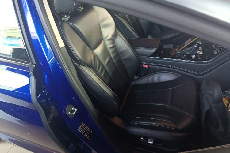 Used Hongqi H5 2018 30TD Smart Connect Dynamic Edition