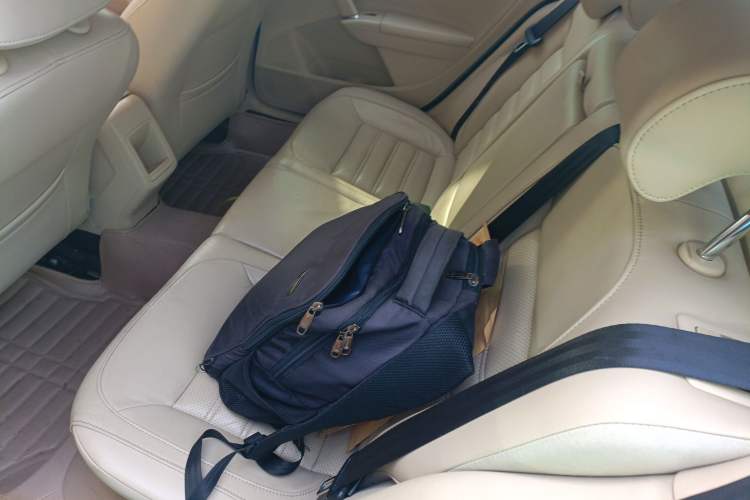 Used Volkswagen Lavida 2013 1.4TSI DSG Luxury Edition Left Rear Seat